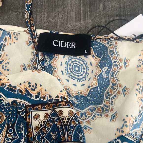 NWT Two Piece set - Picture 5 of 5